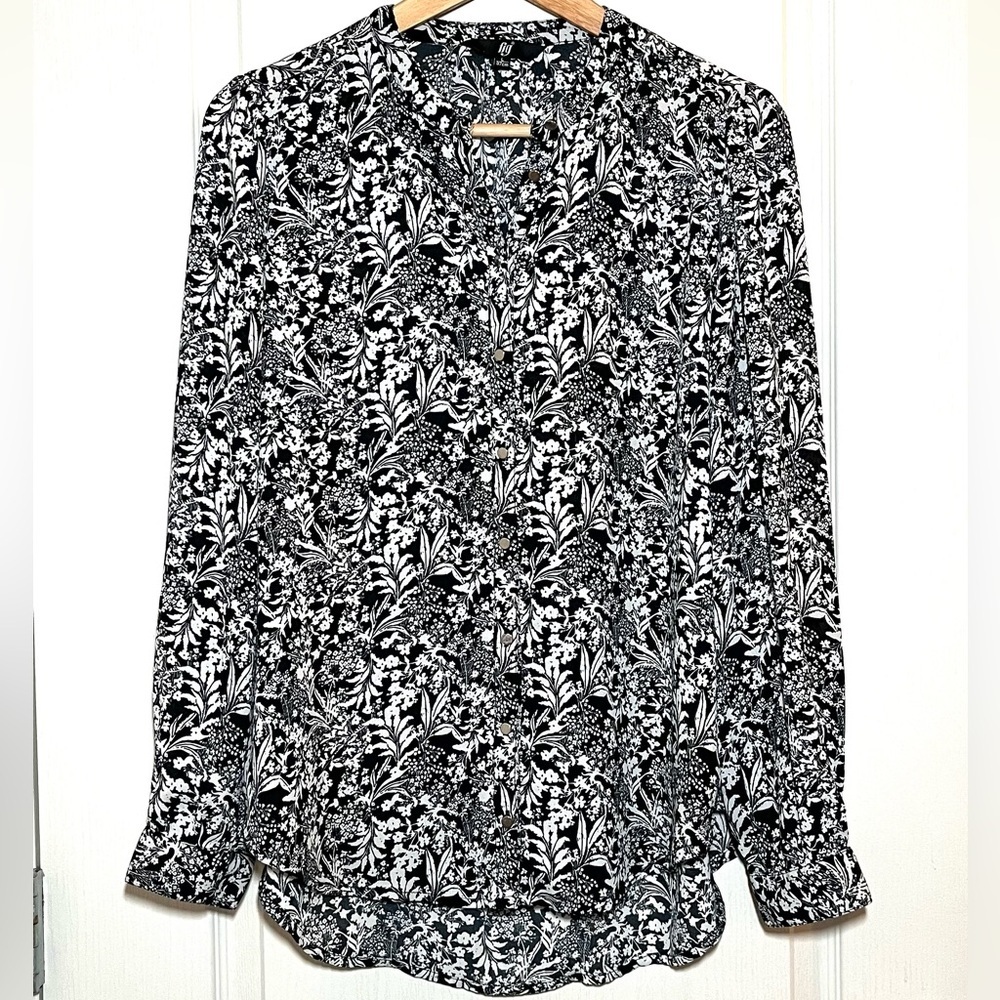 FIG Black & White Floral Blouse Tunic Size L Peasant Sustainable Monochromatic